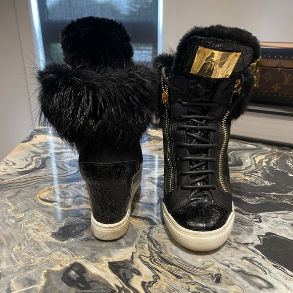AUTHENTIC Giuseppe Zanotti - Picture 3 of 5